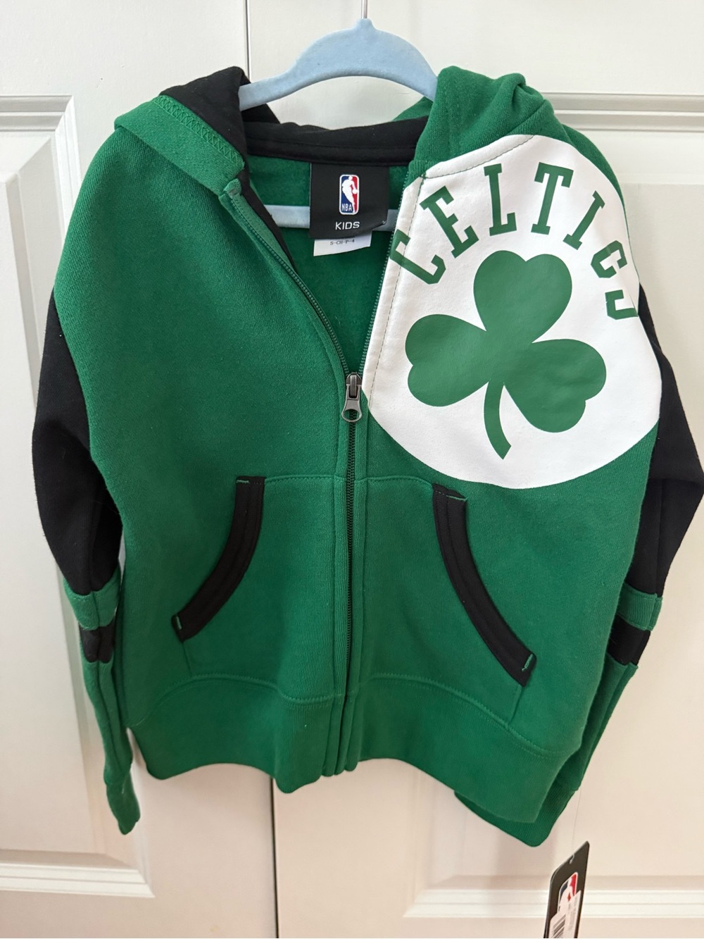 NBA Kids Green & Black Celtics Hooded Zip-Up Sweatshirt